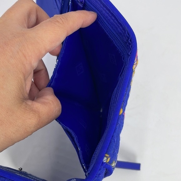 Vera Bradley Tri-fold Wallet - Picture 4 of 4